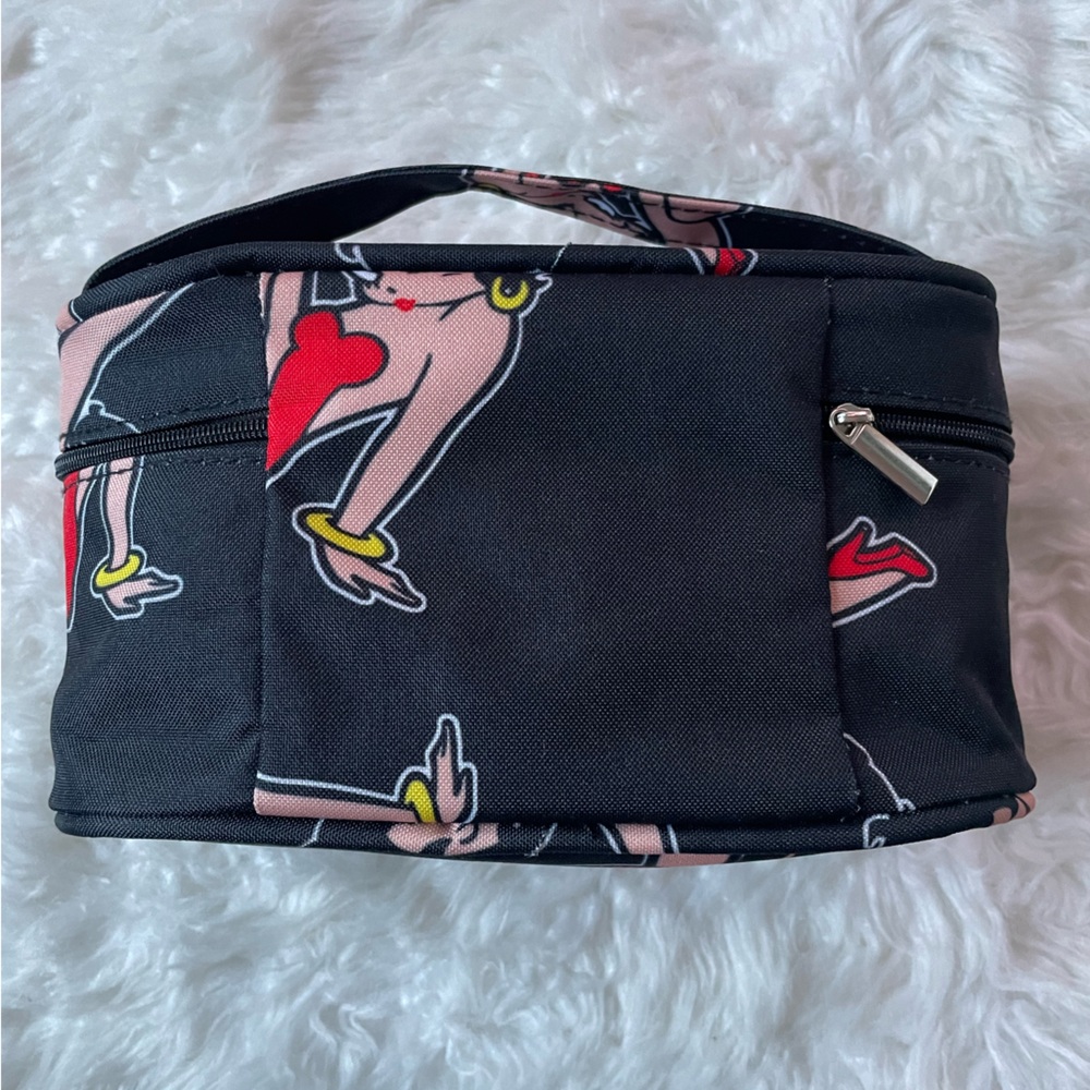 BETTY BOOP TRAIN MAKEUP CASE - Picture 3 of 4